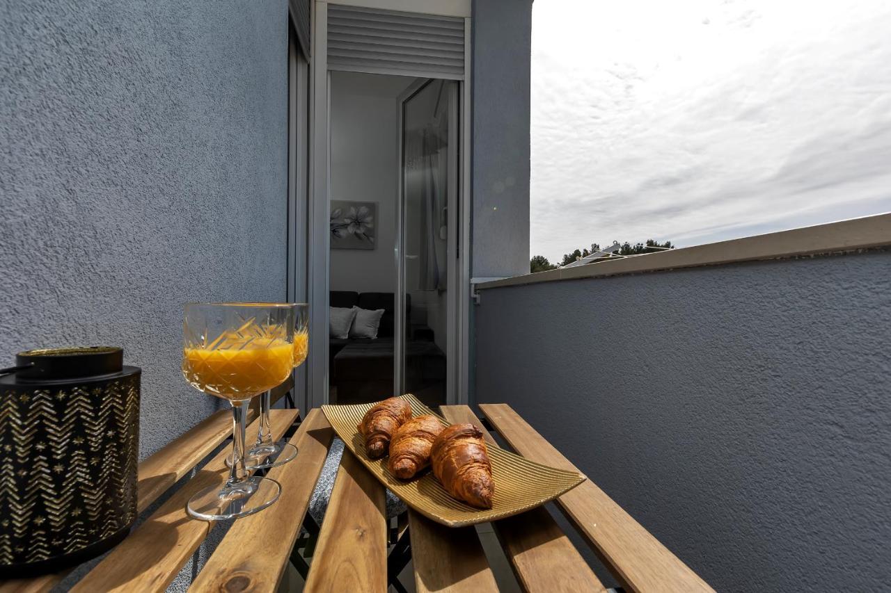 Apartman Magnolia Макарска Екстериор снимка